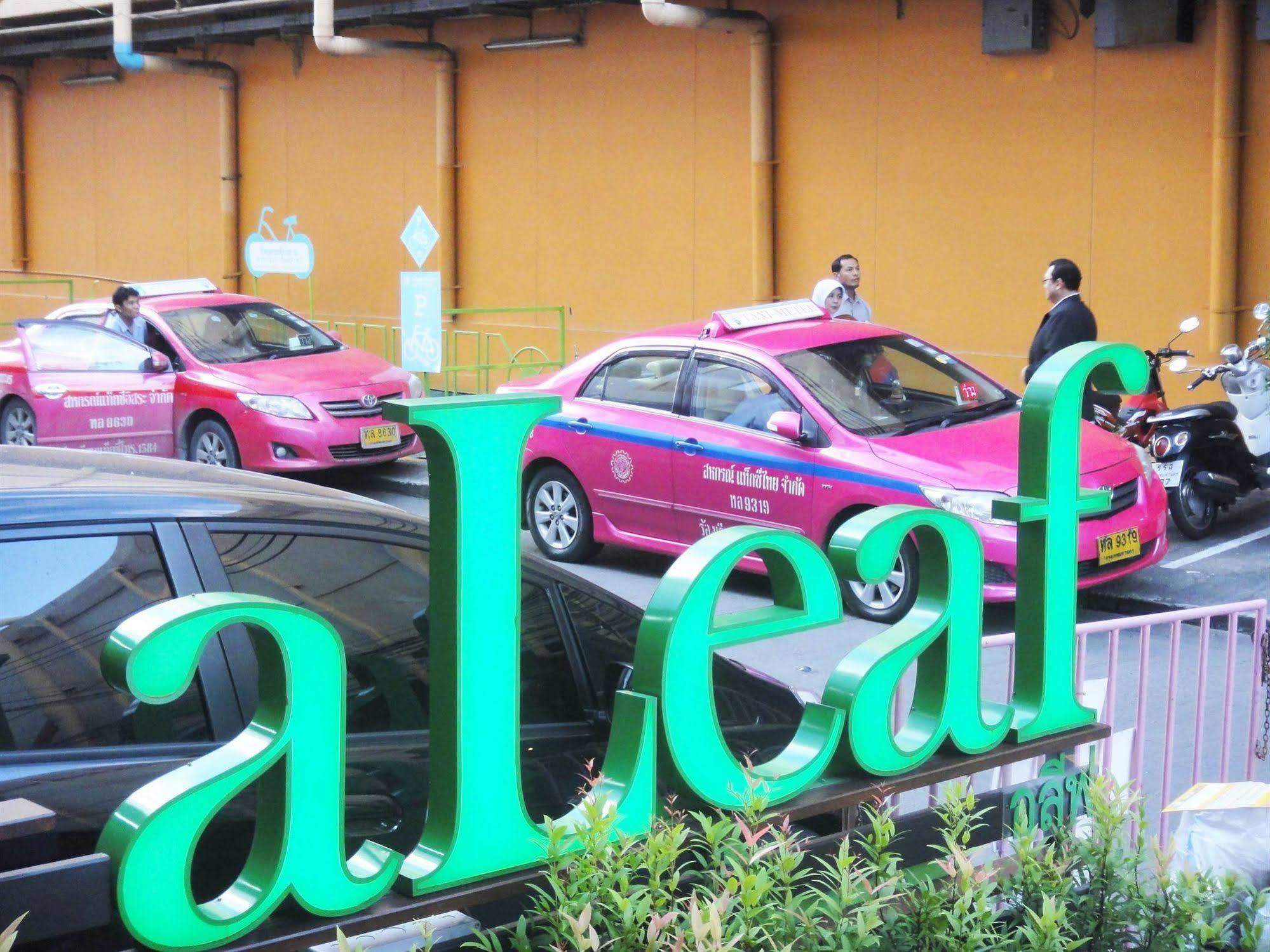 Aleaf Bangkok Hotel Exterior photo